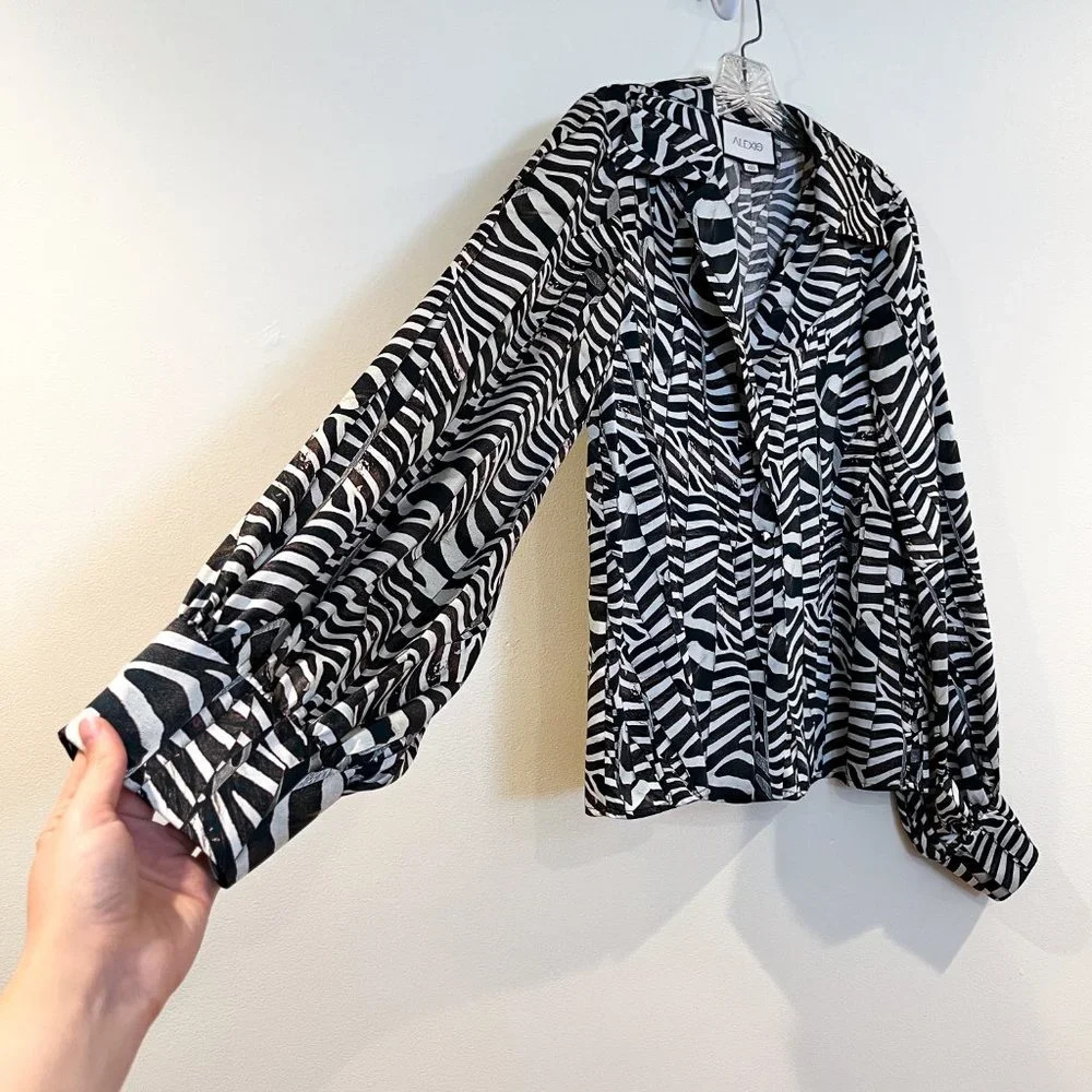 ALEXIS Satin Brown Animal Print Button Down Designer Collared Shirt Blouse XS - Picture 3 of 9